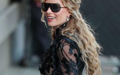Margot Robbie’s “Wuthering Heights” Waves Whisper Dark Romance—This Unexpected Hair Tool Can Re-Create Them
