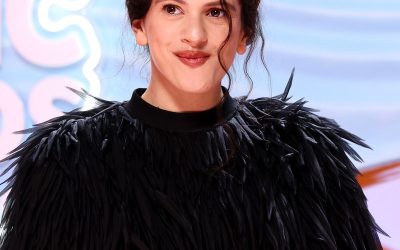 Fashion Girls Are Putting Away Their Normal Sunglasses In Favor of This Controversial 2026 Trend