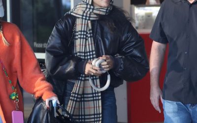 Olivia Dean Just Flew 18 Hours in the Jeans and Leather Jacket Combo I’d Wear For a Night Out in London